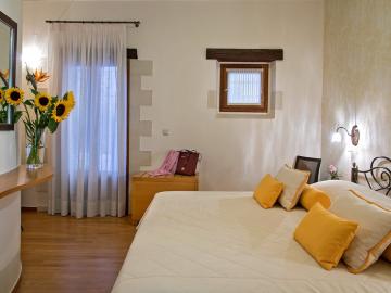Double Room Ground Floor, Ionas Boutique Hotel chania, Ionas Historic Hotel chania crete, Small hotel chania old town