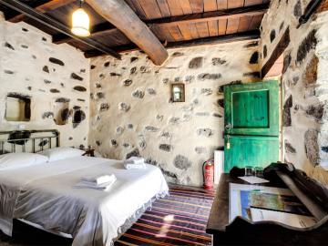 Standard Room milia hotel, milia eco retreat, milia traditional village, milia alternative tourism chania crete, milia vlatos crete, milia eco friendly hotel, milia restaurant, milia events exhibition, agrotourism crete, milia mountai retreat chania, best ecolodge crete, back to basics hotel